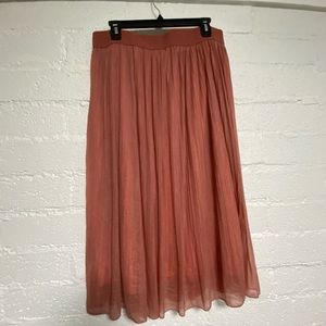 Salmon Pink Pleated MIDI skirt